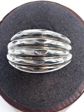 VTG Solid Sterling Silver 925 Ribbed Design Tapered Band Ring Size 6.5